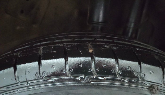 2021 Tata NEXON XM SUNROOF PETROL, Petrol, Manual, 35,069 km, Left Rear Tyre Tread