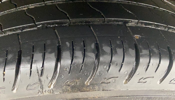 2024 Renault TRIBER RXZ, Petrol, Manual, 11,258 km, Left Rear Tyre Tread