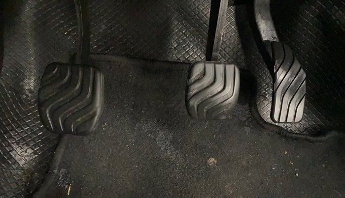 2024 Renault TRIBER RXZ, Petrol, Manual, 11,258 km, Pedals