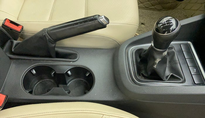 2015 Volkswagen Jetta COMFORTLINE TSI, Petrol, Manual, 53,355 km, Gear Lever