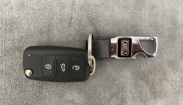 2015 Volkswagen Jetta COMFORTLINE TSI, Petrol, Manual, 53,355 km, Key Close Up