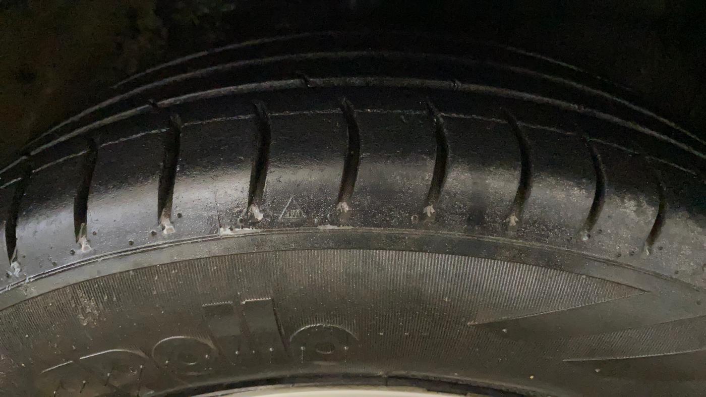 2014 Maruti Celerio VXI, Petrol, Manual, 50,635 km, Right Front Tyre Tread