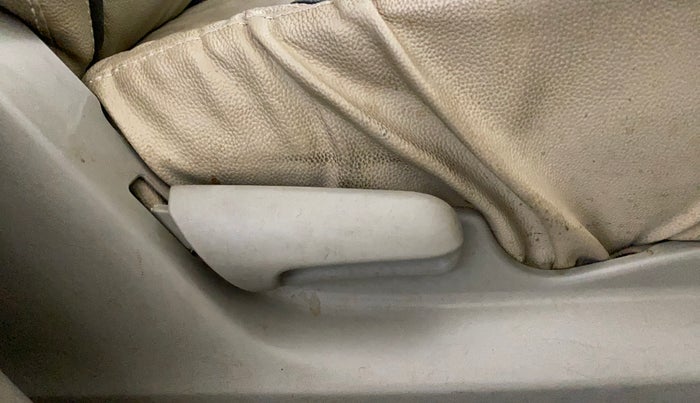 2014 Maruti Celerio VXI, Petrol, Manual, 50,635 km, Driver Side Adjustment Panel