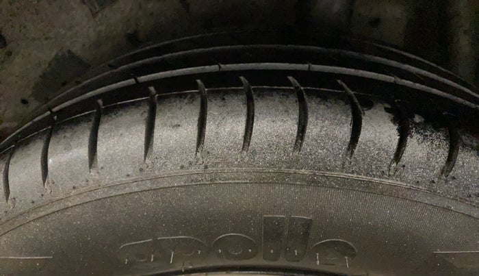 2014 Maruti Celerio VXI, Petrol, Manual, 50,635 km, Left Rear Tyre Tread