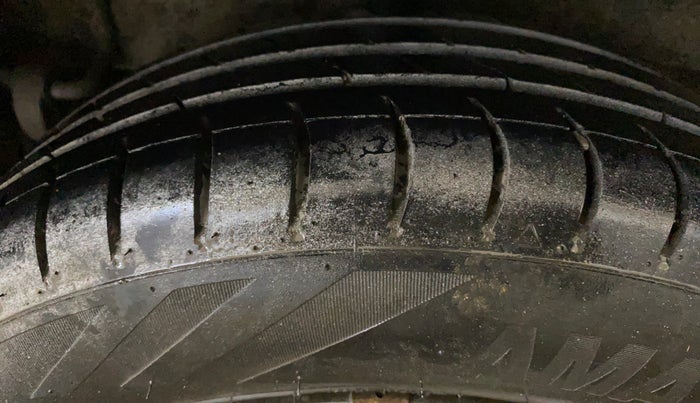 2014 Maruti Celerio VXI, Petrol, Manual, 50,635 km, Right Rear Tyre Tread