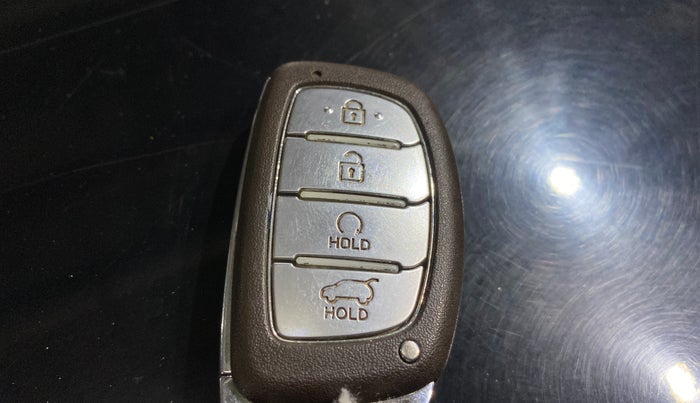 2024 Hyundai ALCAZAR Signature 6 STR 1.5 Diesel Automatic, Diesel, Automatic, 13,704 km, Key Close Up