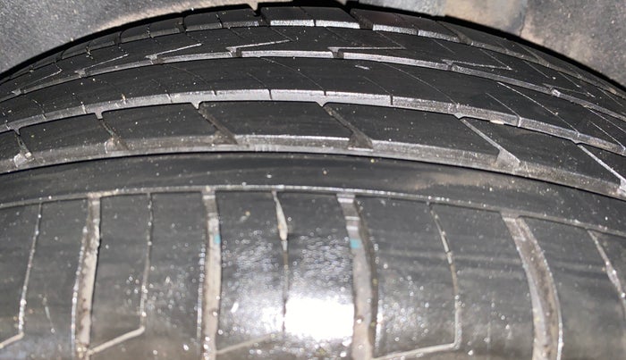 2024 Hyundai ALCAZAR Signature 6 STR 1.5 Diesel Automatic, Diesel, Automatic, 13,704 km, Left Rear Tyre Tread