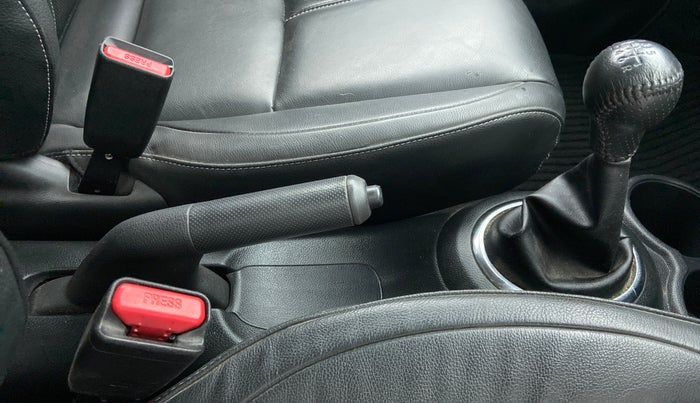 2017 Honda BR-V 1.5 i-VTEC VX, Petrol, Manual, 29,731 km, Gear Lever