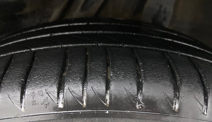 2017 Honda BR-V 1.5 i-VTEC VX, Petrol, Manual, 29,731 km, Right Rear Tyre Tread