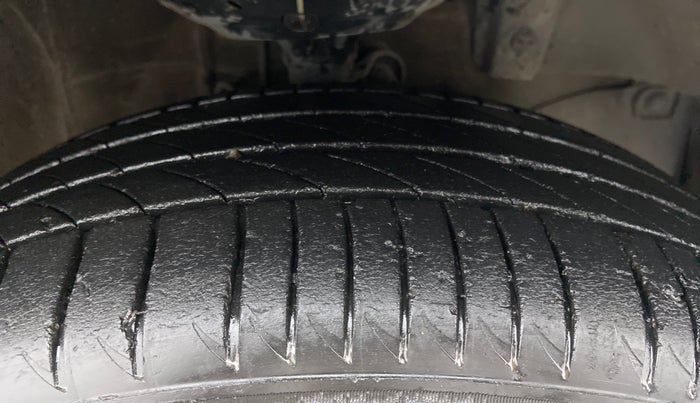 2017 Honda BR-V 1.5 i-VTEC VX, Petrol, Manual, 29,731 km, Right Front Tyre Tread