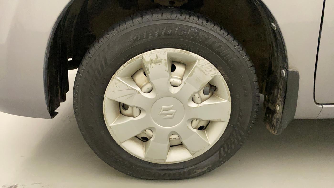 2015 Maruti Wagon R 1.0 LXI CNG, CNG, Manual, 65,215 km, Left Front Wheel