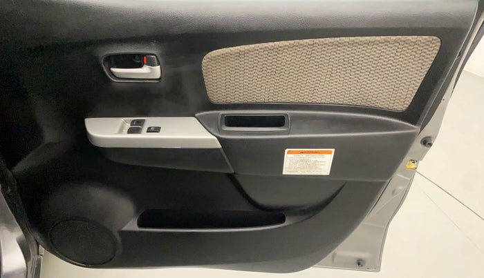 2015 Maruti Wagon R 1.0 LXI CNG, CNG, Manual, 65,215 km, Driver Side Door Panels Control