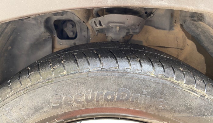 2023 Hyundai EXTER SX 1.2 CNG MT, CNG, Manual, 42,427 km, Left Front Tyre Tread
