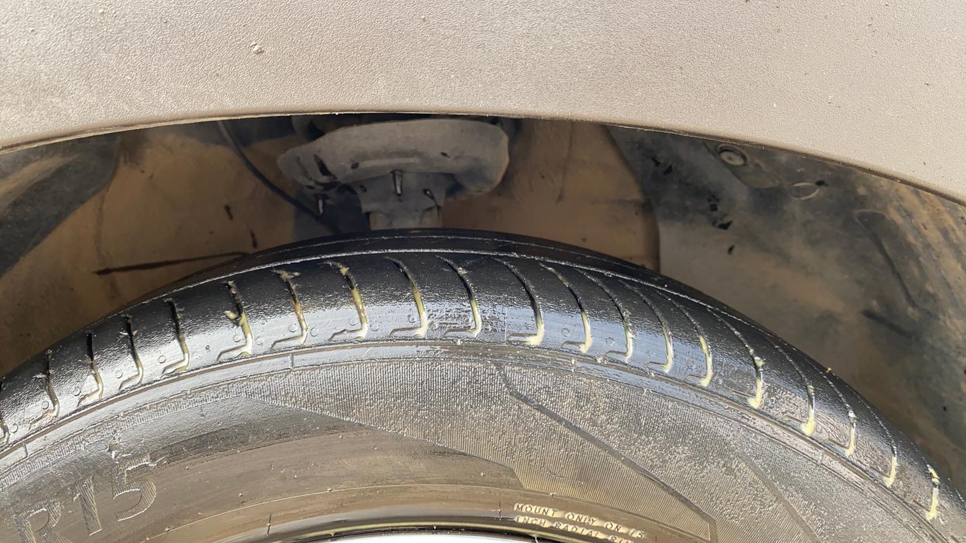 2023 Hyundai EXTER SX 1.2 CNG MT, CNG, Manual, 42,427 km, Right Front Tyre Tread