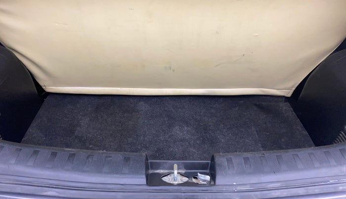 2013 Maruti Swift VDI, Diesel, Manual, 97,837 km, Boot Inside