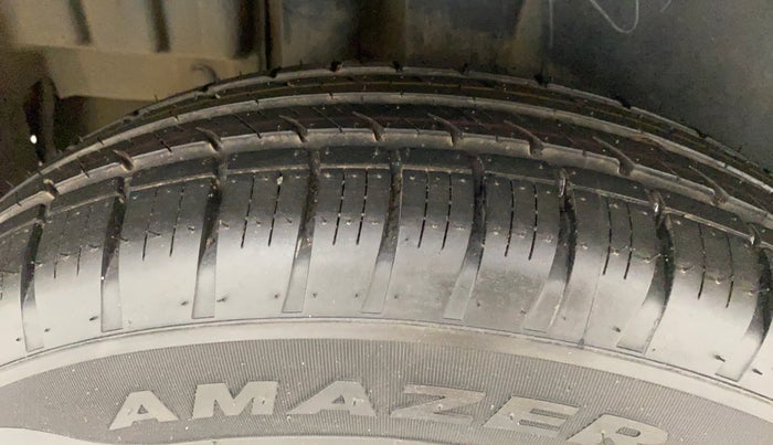 2013 Maruti Swift VDI, Diesel, Manual, 97,837 km, Right Rear Tyre Tread
