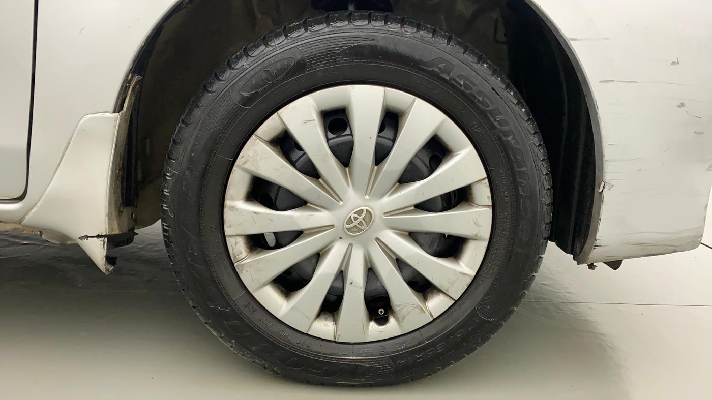 2011 Toyota Etios G, Petrol, Manual, 72,268 km, Right Front Wheel