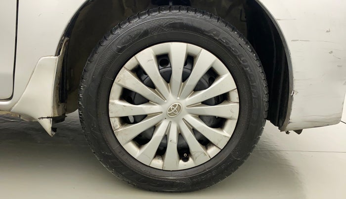 2011 Toyota Etios G, Petrol, Manual, 72,268 km, Right Front Wheel