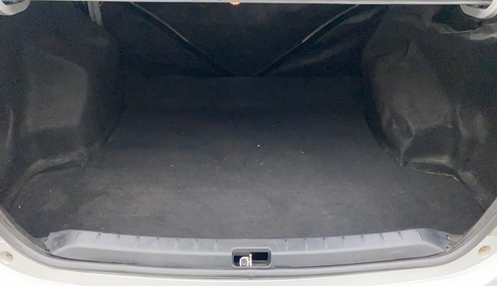 2011 Toyota Etios G, Petrol, Manual, 72,268 km, Boot Inside