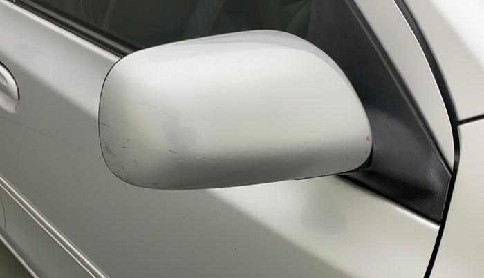 2011 Toyota Etios G, Petrol, Manual, 72,268 km, Right rear-view mirror - Minor scratches