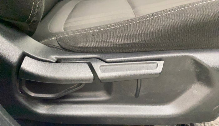 2021 Hyundai VENUE SX PLUS 1.0 TURBO DCT, Petrol, Automatic, 48,113 km, Driver Side Adjustment Panel
