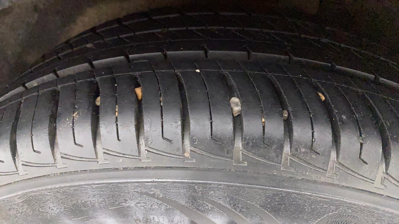 2014 Ford Ecosport TITANIUM 1.5L PETROL AT, Petrol, Automatic, 71,724 km, Left Rear Tyre Tread