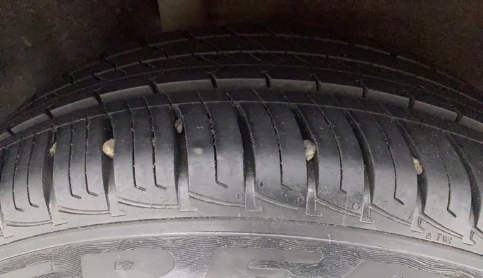2014 Ford Ecosport TITANIUM 1.5L PETROL AT, Petrol, Automatic, 71,724 km, Right Rear Tyre Tread