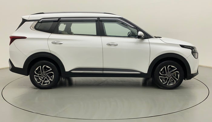 2022 KIA CARENS LUXURY PLUS 1.4 PETROL 7 STR, Petrol, Manual, 20,230 km, Right Side View