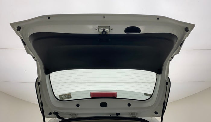 2022 KIA CARENS LUXURY PLUS 1.4 PETROL 7 STR, Petrol, Manual, 20,230 km, Boot Door Open