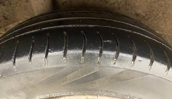 2015 Honda Amaze 1.2L I-VTEC SX, Petrol, Manual, 56,740 km, Right Rear Tyre Tread