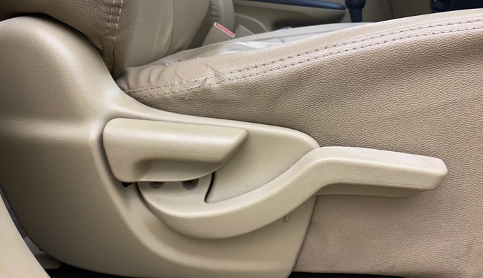 2015 Honda Amaze 1.2L I-VTEC SX, Petrol, Manual, 56,740 km, Driver Side Adjustment Panel