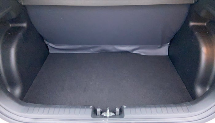 2020 Hyundai VENUE S MT 1.2 KAPPA, Petrol, Manual, 878 km, Boot Inside View