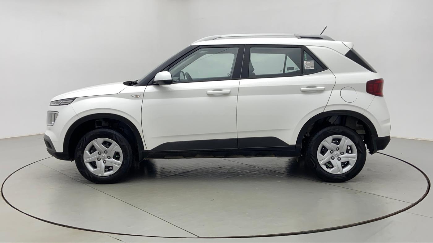 2020 Hyundai VENUE S MT 1.2 KAPPA, Petrol, Manual, 878 km, Left Side View