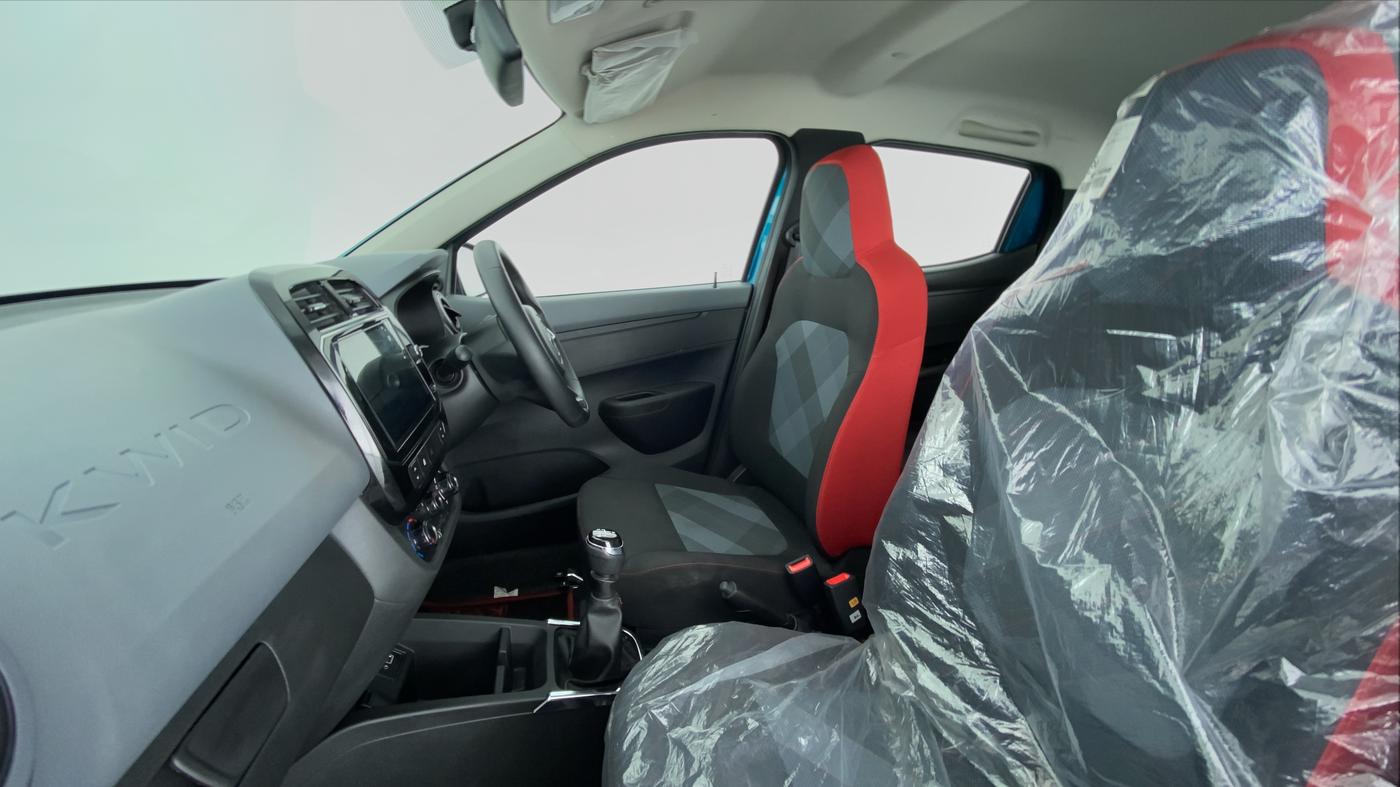 2021 Renault Kwid 1.0 RXT Opt, Petrol, Manual, 766 km, Right Side Front Door Cabin