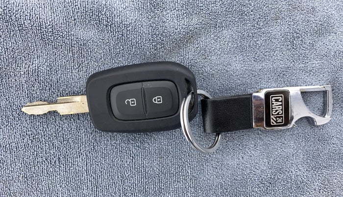 2021 Renault Kwid 1.0 RXT Opt, Petrol, Manual, 766 km, Key Close Up