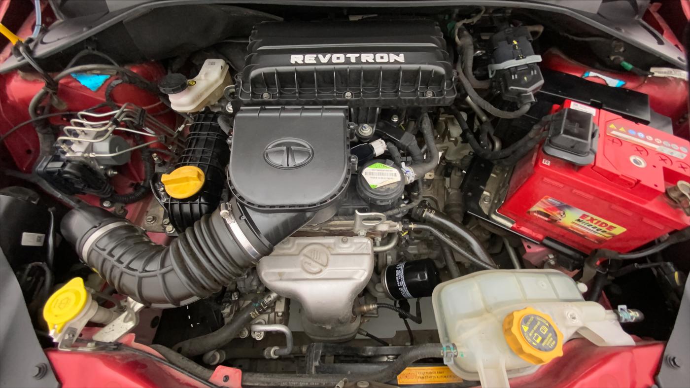 2018 Tata Tiago XZA PETROL, Petrol, Automatic, 28,465 km, Open Bonet