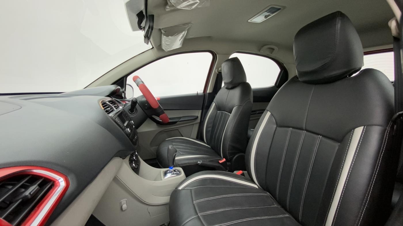2018 Tata Tiago XZA PETROL, Petrol, Automatic, 28,465 km, Right Side Front Door Cabin