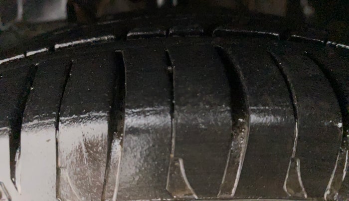 2018 Tata Tiago XZA PETROL, Petrol, Automatic, 28,465 km, Left Front Tyre Tread
