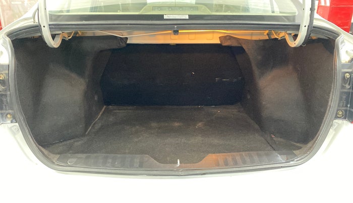 2018 Maruti Ciaz ALPHA  AT 1.5 SHVS PETROL, Petrol, Automatic, 44,267 km, Boot Inside