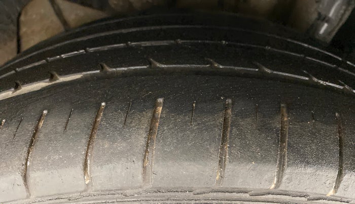 2015 Skoda Octavia ELEGANCE 1.8 TSI AT, Petrol, Automatic, 81,801 km, Left Rear Tyre Tread