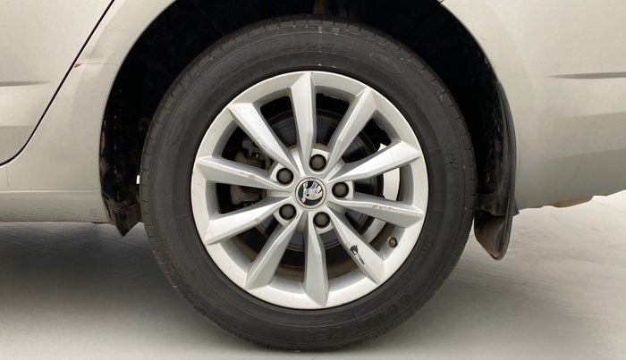 2015 Skoda Octavia ELEGANCE 1.8 TSI AT, Petrol, Automatic, 81,801 km, Left Rear Wheel