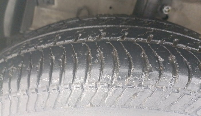 2016 Maruti Swift Dzire VXI, Petrol, Manual, 34,534 km, Left Front Tyre Tread
