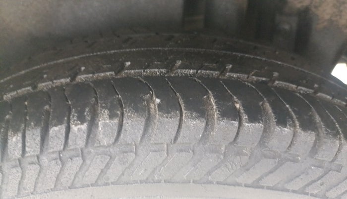 2016 Maruti Swift Dzire VXI, Petrol, Manual, 34,534 km, Left Rear Tyre Tread