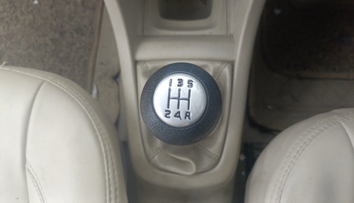 2016 Maruti Swift Dzire VXI, Petrol, Manual, 34,534 km, Gear Lever
