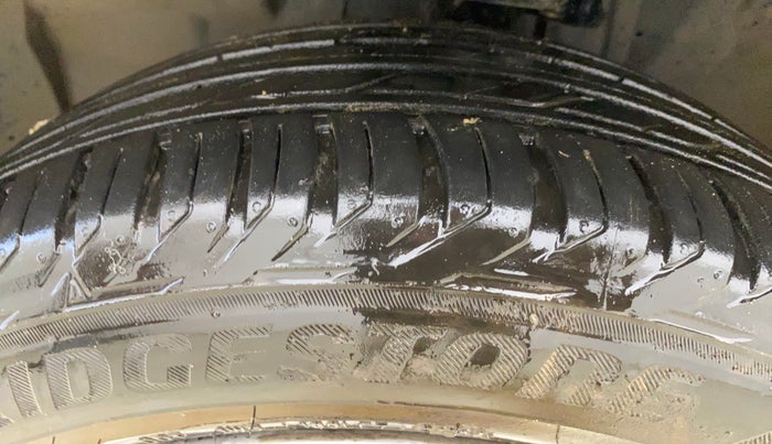 2019 Jeep Compass LIMITED PLUS DIESEL, Diesel, Manual, 85,034 km, Left Front Tyre Tread