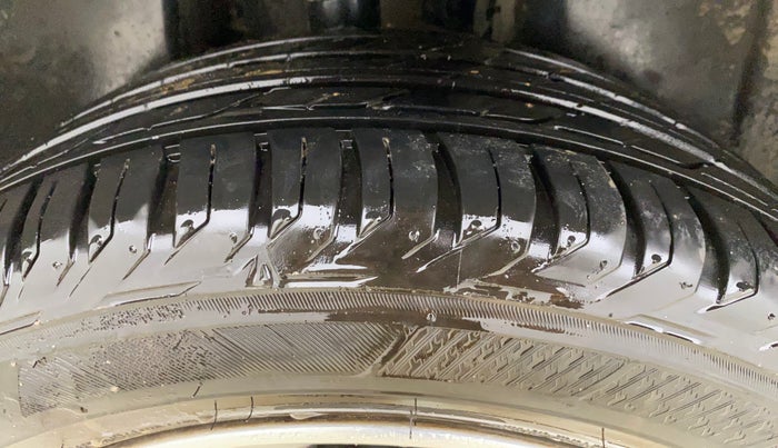 2019 Jeep Compass LIMITED PLUS DIESEL, Diesel, Manual, 85,034 km, Right Rear Tyre Tread