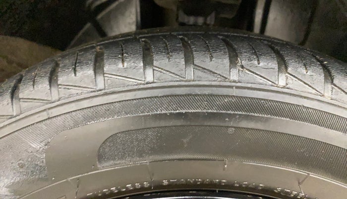 2022 Renault Kwid CLIMBER AMT 1.0, Petrol, Automatic, 45,071 km, Right Front Tyre Tread