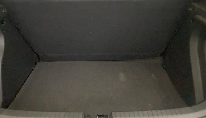 2019 Hyundai Elite i20 MAGNA PLUS 1.2, Petrol, Manual, 9,816 km, Boot Inside