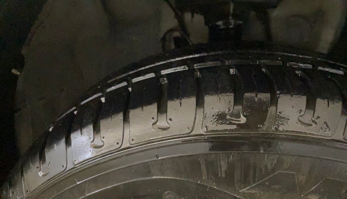 2019 Hyundai Elite i20 MAGNA PLUS 1.2, Petrol, Manual, 9,816 km, Right Front Tyre Tread