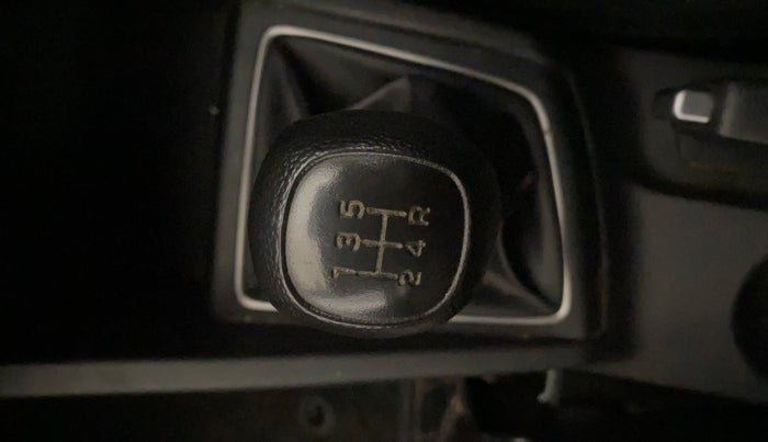 2019 Hyundai Elite i20 MAGNA PLUS 1.2, Petrol, Manual, 9,816 km, Gear Lever